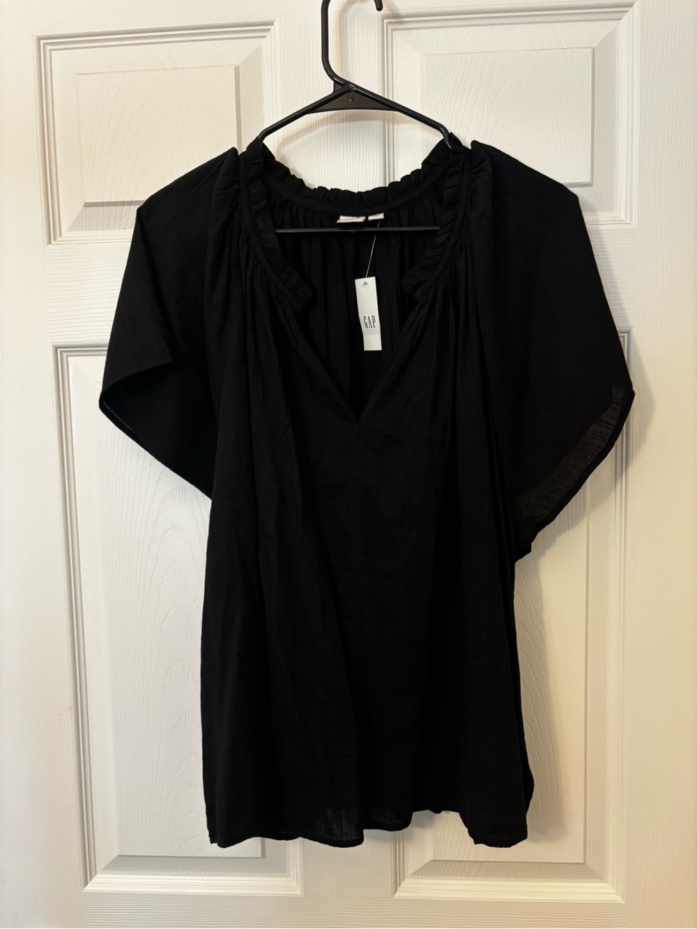 GAP Black Short Flutter-Sleeve Gathered-Neck Tunic